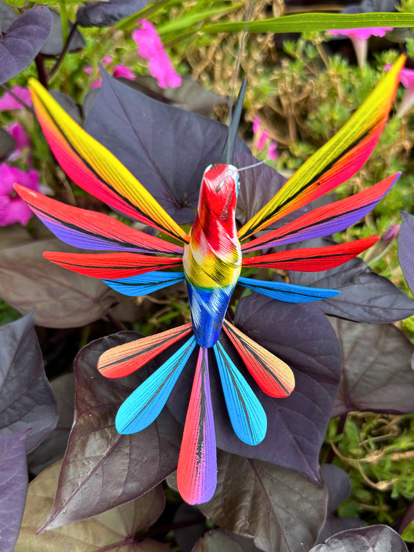 Hand-Carved Alebrije Hummingbird — No. 31